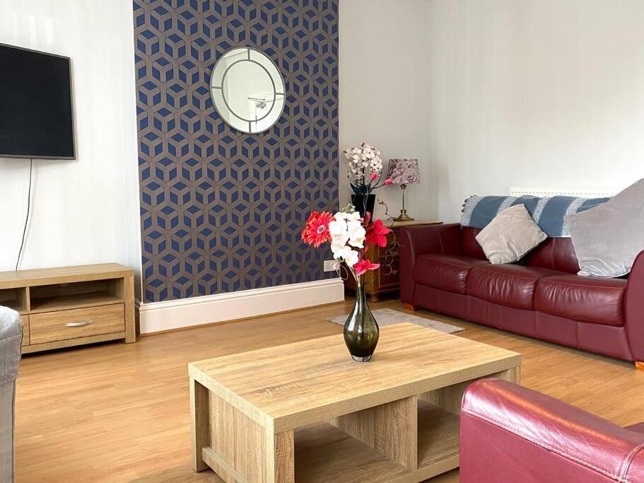 Eden Stay 5 Bedroom House Morecambe Exterior photo